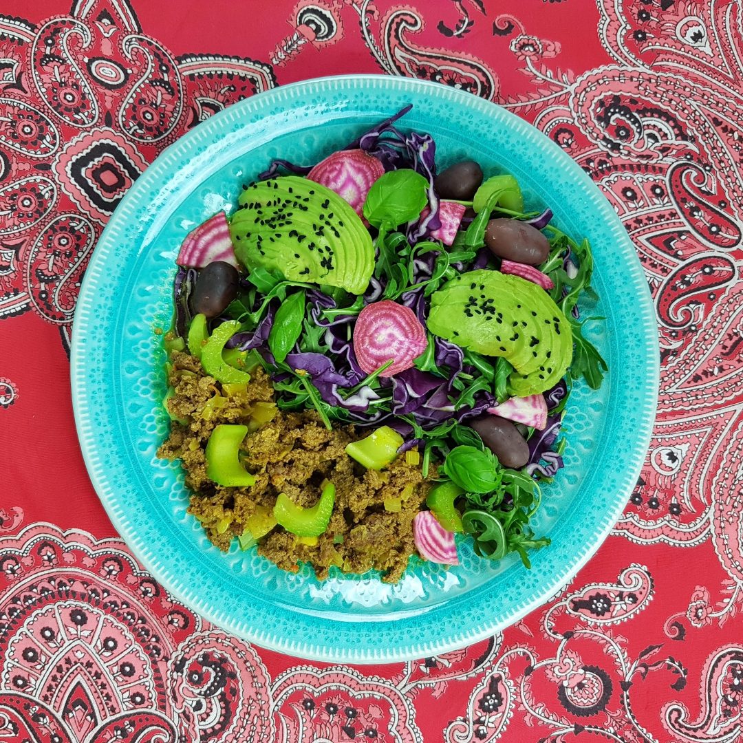 Lunch ute, våren är på väg